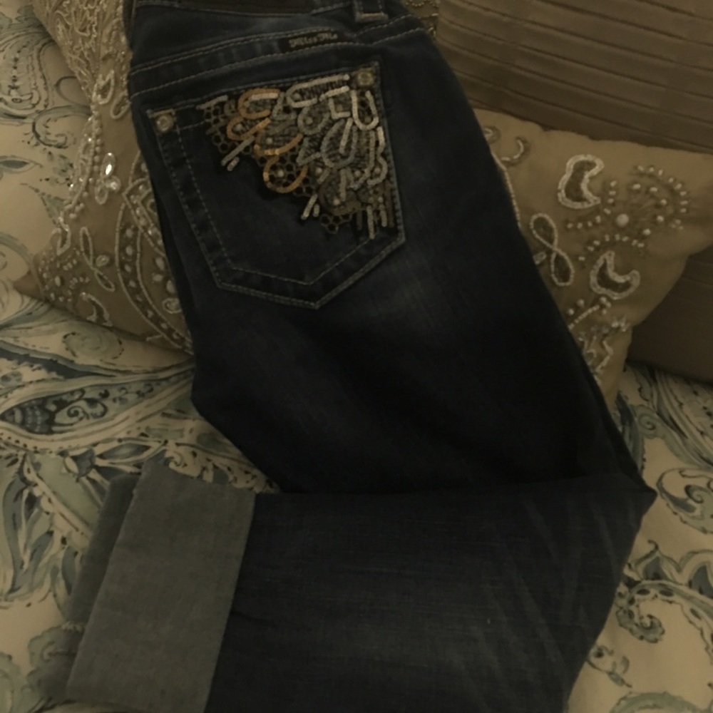 Glam Denim’s With Bling Pockets - image 5